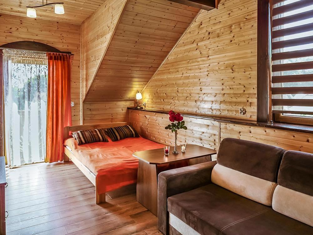 Pokoje Vip Тшенсач Экстерьер фото