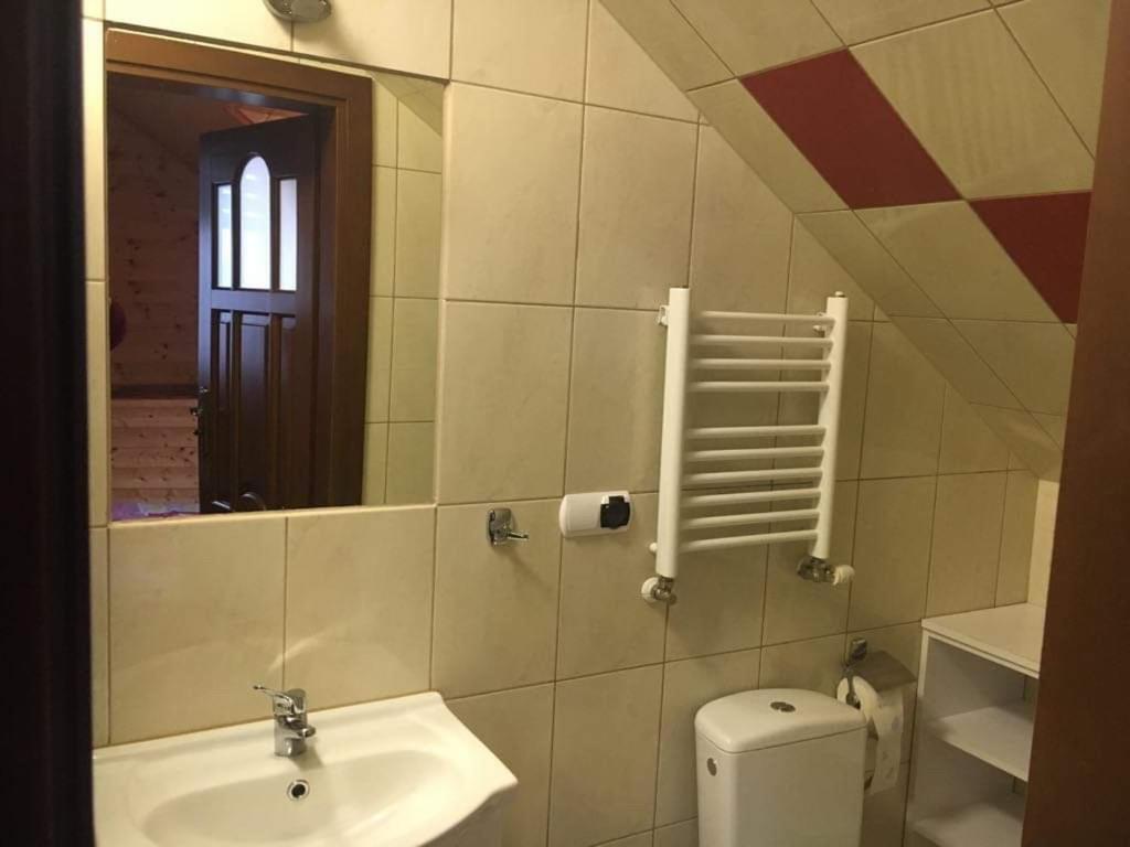 Pokoje Vip Тшенсач Экстерьер фото