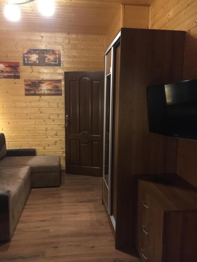 Pokoje Vip Тшенсач Экстерьер фото