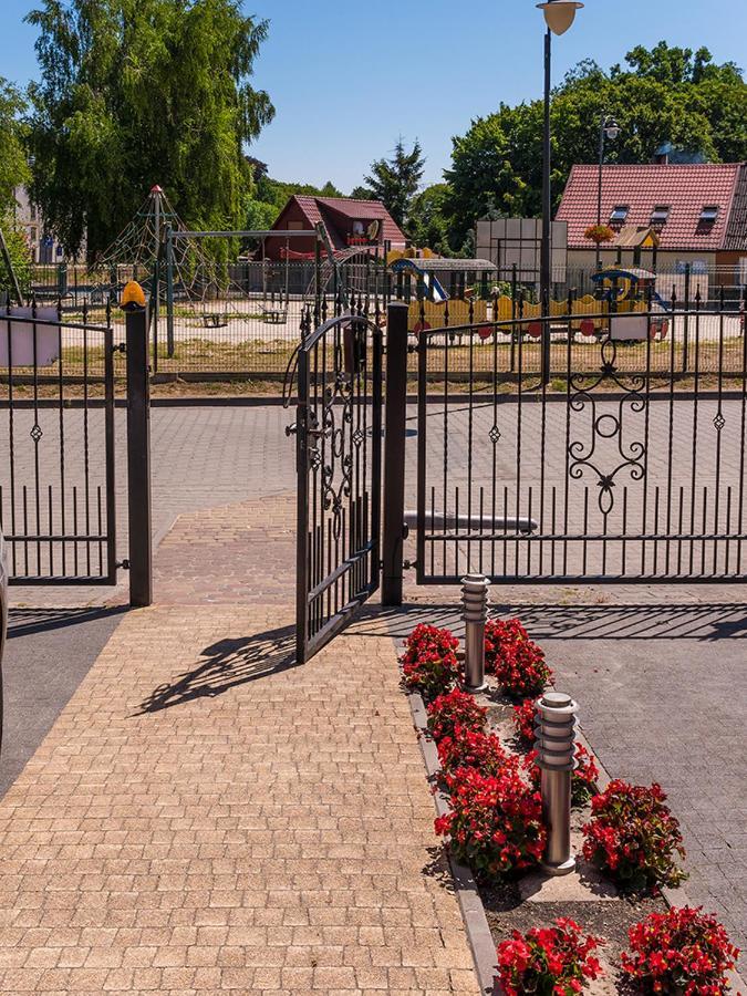 Pokoje Vip Тшенсач Экстерьер фото